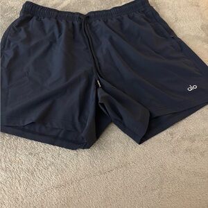 ALO Yoga Men's Dark Blue Athletic Shorts